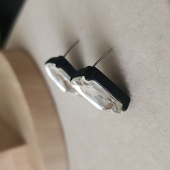 Unique Vintage Real Fur 3 Strand Necklace Earrings Set - Picture 5 of 7